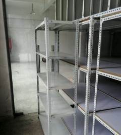 我开了两年网店,现在要搬家,原来的货架都低价转让。货架比-上海闵行区春申办公用品